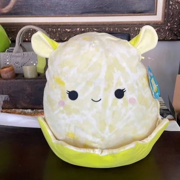 💝❤️HOST PICK💝Adorable rare NWT Sqishmallow - Picture 1 of 7